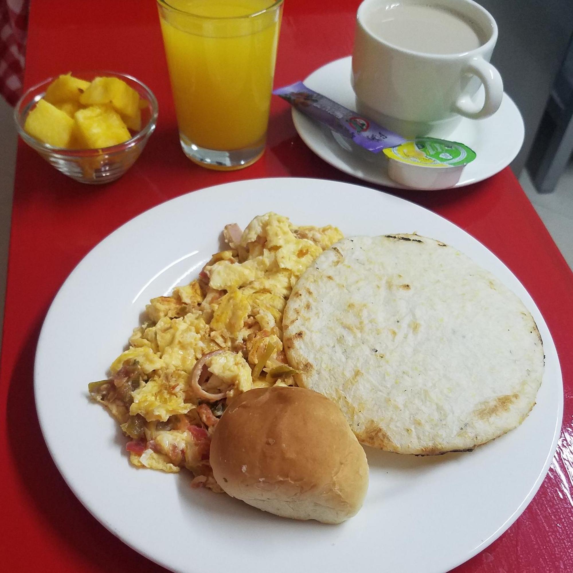Hotel Quinta Avenida Medellín Oda fotoğraf
